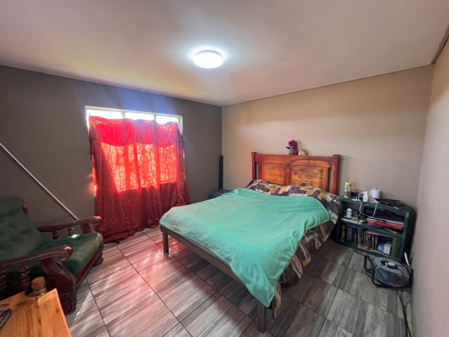 5 Bedroom Property for Sale in Levins Estate Free State